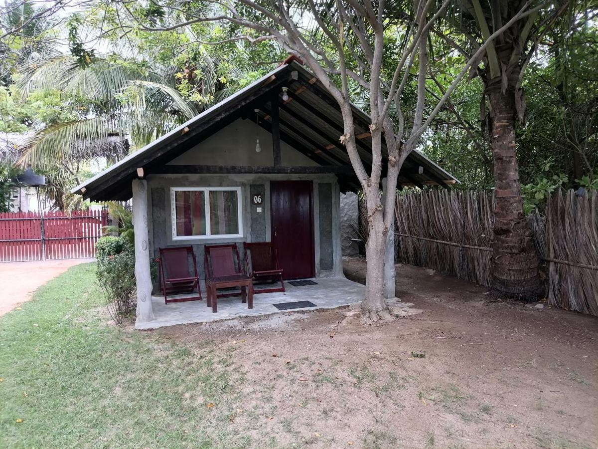 Werala Beach Resort Kalpitiya Exteriör bild