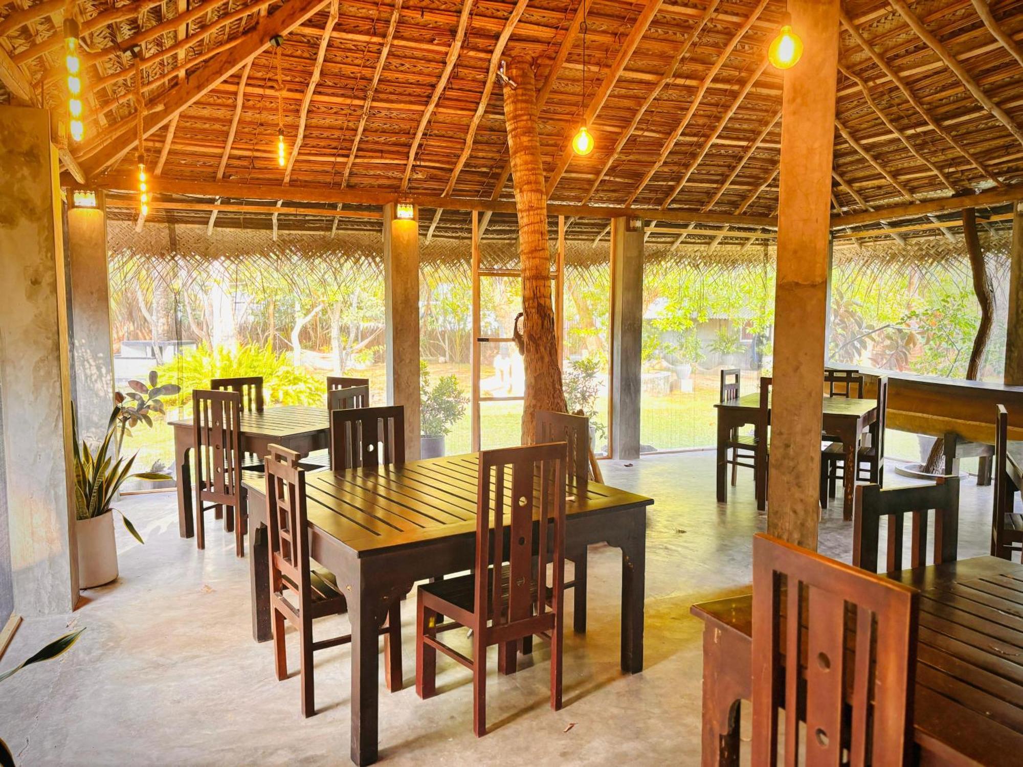Werala Beach Resort Kalpitiya Exteriör bild