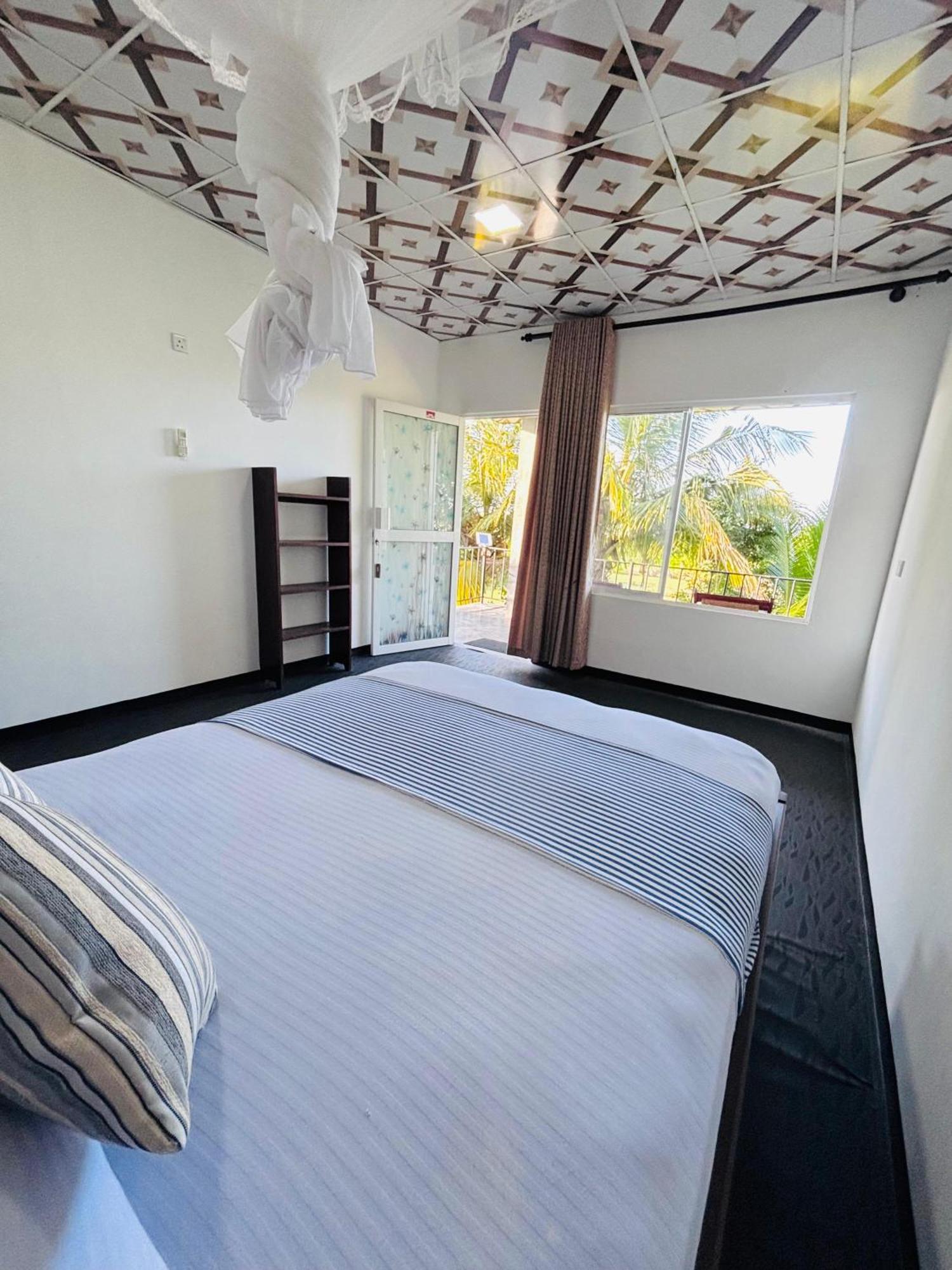 Werala Beach Resort Kalpitiya Exteriör bild
