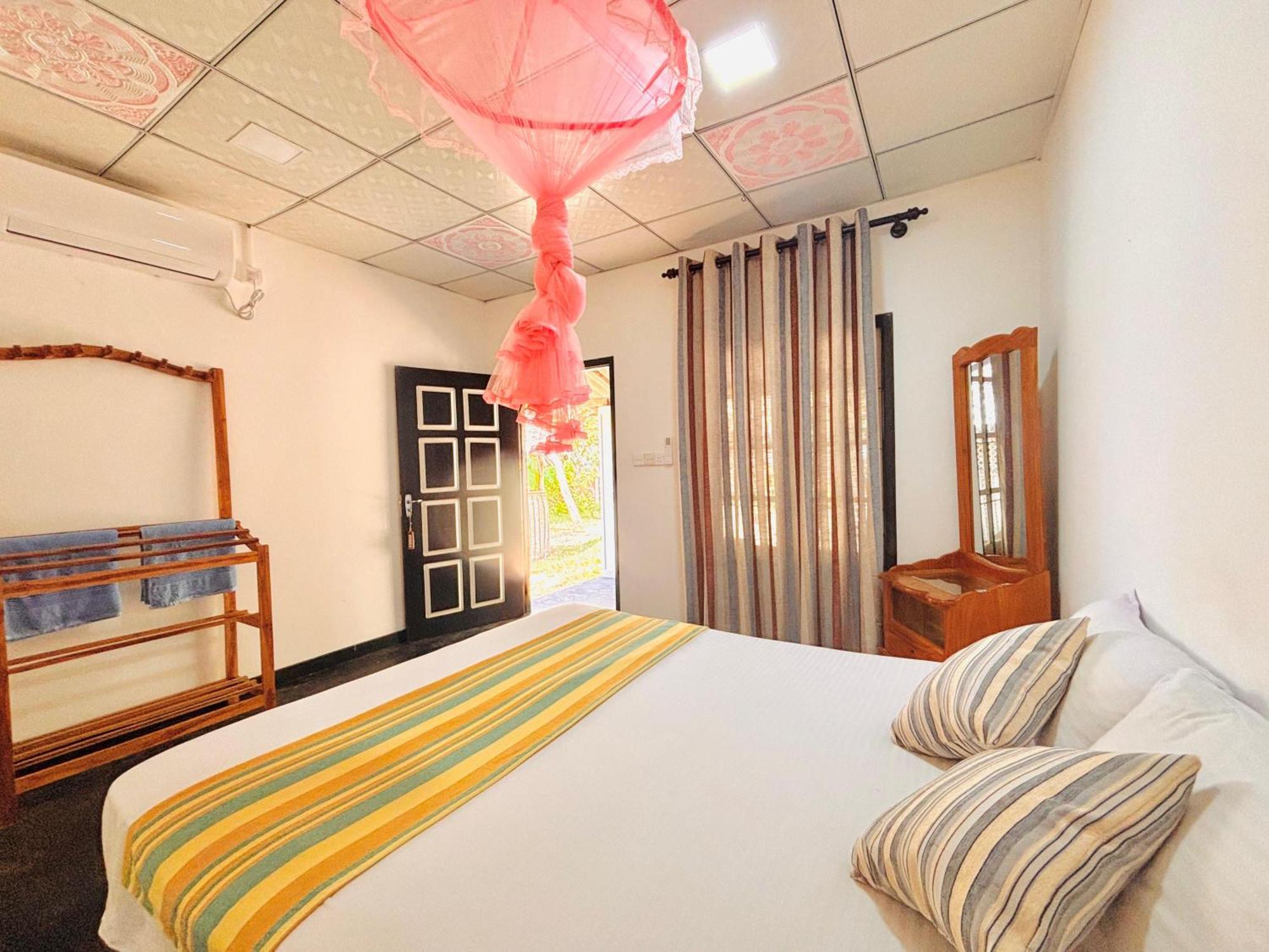 Werala Beach Resort Kalpitiya Exteriör bild